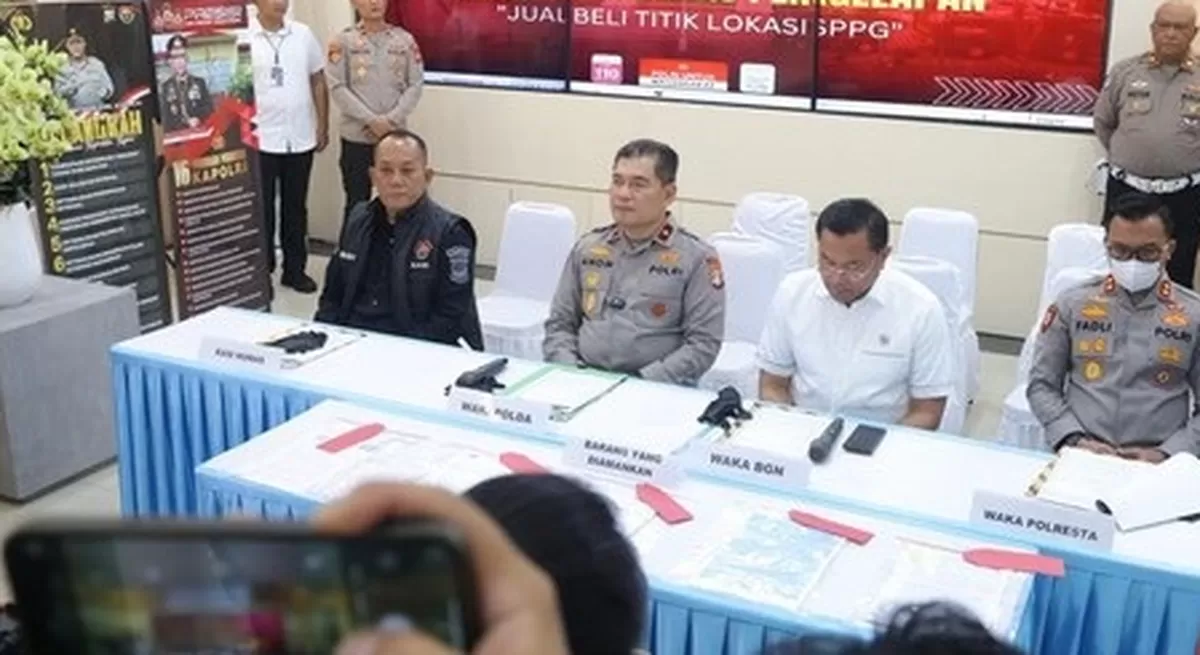 Polresta Barelang bersama BGN melakukan Konferensi pers pengungkap kasus dugaan penjualan titik Dapur SPPG dalam program MBG.