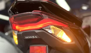 Memahami Fungsi dan Penggunaan Lampu Hazard di Sepeda Motor