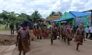 Kunjungan Perdana ke Mako Yonif 757/GV, Pangdam Cenderawasih Disambut Tarian Adat Papua