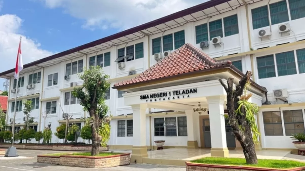 SMA NEGERI 1 YOGYAKARTA