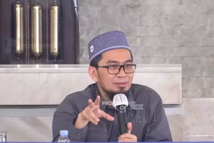 Ustaz Adi Hidayat (Tangkapan Layar YouTube Adi Hidayat Official)