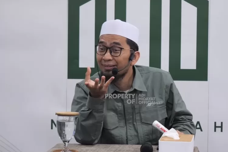Ustaz Adi Hidayat ungkap orang yang dalam menjalankan puasanya sudah benar (Tangkapan Layar YouTube Adi Hidayat Official)