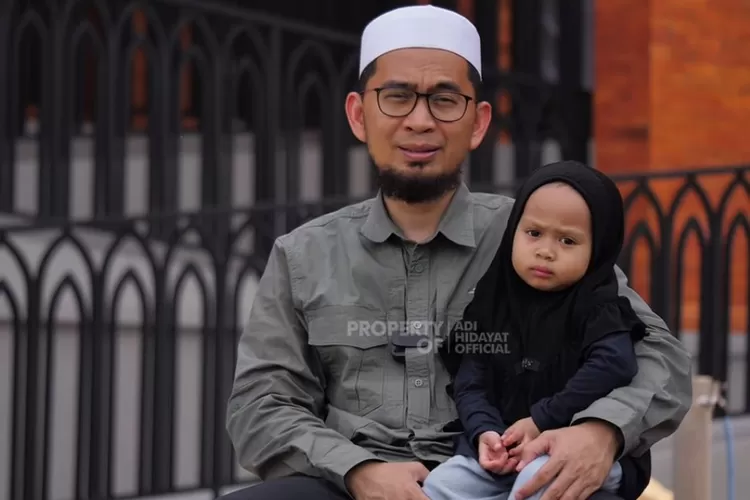 Ustaz Adi Hidayat (Tangkapan Layar YouTube Adi Hidayat Official)