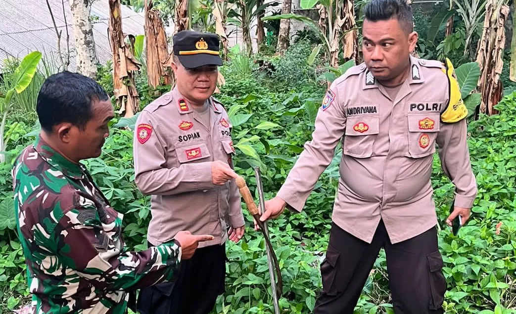 Perkelahian berujung maut di Lapangan Pakuwon korban tewas dengan luka bacok di dada (Isep Panji - TatarMedia.ID)