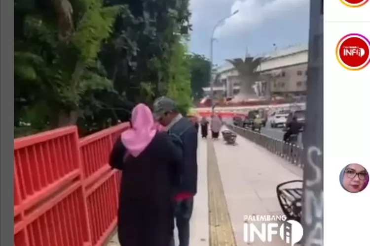 Pemalakan terhadap wisawatan kembali terjadi di Jembatan Ampera (tangkapan layar @palembanginfo)