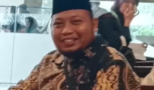 Alumni Pesantren Lirboyo 2013 Asal Brebes Kecam Keras TV Swasta, KHizbullah Kafabih : Jalani Tuntutan yang Diberikan Himasal