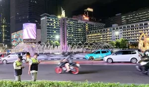 Malam Takbiran di Bundaran HI Terpantau Ramai Lancar, Polisi Larang Konvoi Takbiran