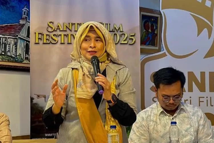 Ketua Komite Santri Film Festival (SANFFEST) 2025, Neno Warisman 
