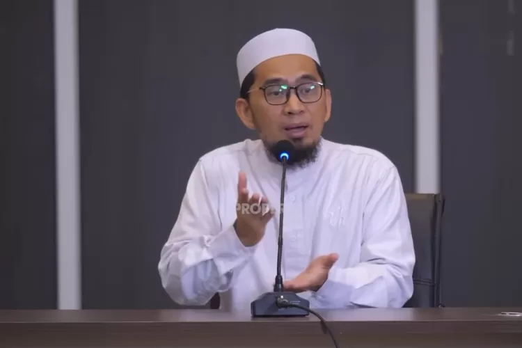 Ustaz Adi Hidayat ungkap rahasia dibalik kata bismillah (Tangkapan Layar YouTube Adi Hidayat Official)