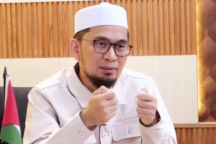 Ustaz Adi Hidayat (Tangkapan Layar YouTube Adi Hidayat Official)