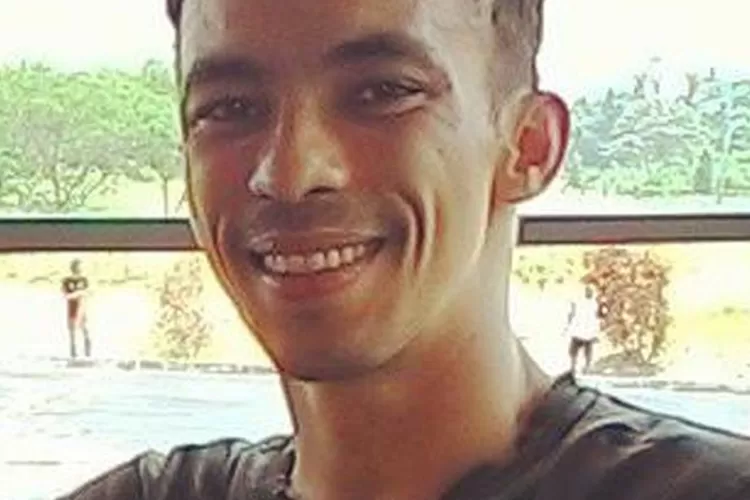 Unggah Foto Romantis Bersama Wanita, Attila Syach Tuai Sorotan (Foto: Gorajuara.com / Instagram @syach_attila)