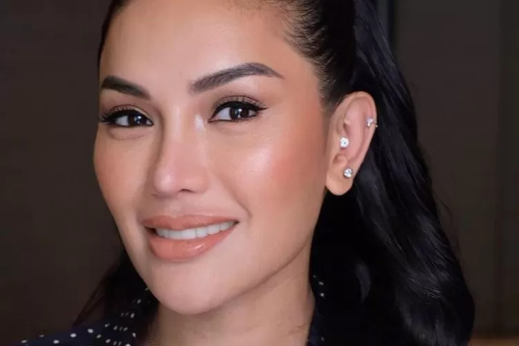 Nikita Mirzani on instagram