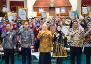 Gubernur Jatim Luncurkan 143.000 Kuota Beasiswa Pelajar SMA/ SMK dan Mahasiswa PTS