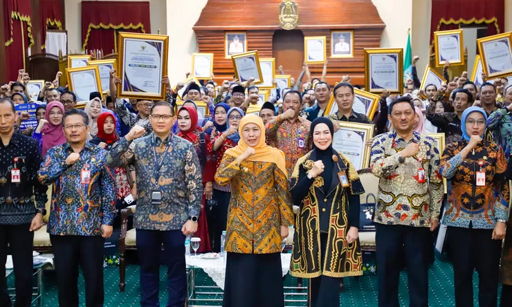Gubernur Jatim Luncurkan 143.000 Kuota Beasiswa Pelajar SMA/ SMK dan Mahasiswa PTS