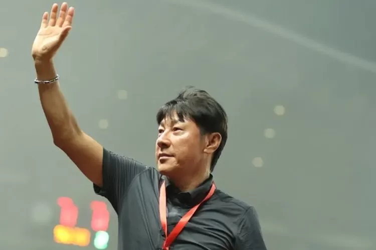 Dibela Korsel hingga Disindir Malaysia, Begini Nyinyir Media Asing Soal Keputusan PSSI Pecat Shin Tae-yong!