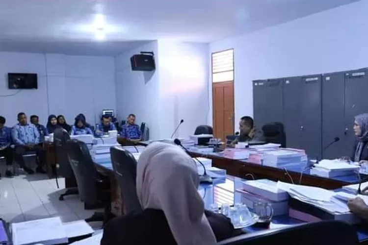 Rapat Komisi-Komisi DPRD Kabupaten Bulukumba Membahas Ranperda APBD Tahun Anggaran 2025