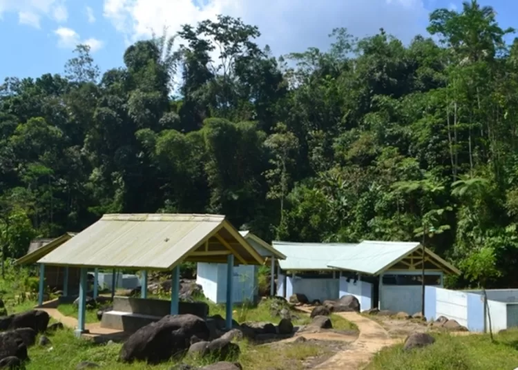 Pesona wisata Pemandian Air Panas Sangubanyu di Batang 
