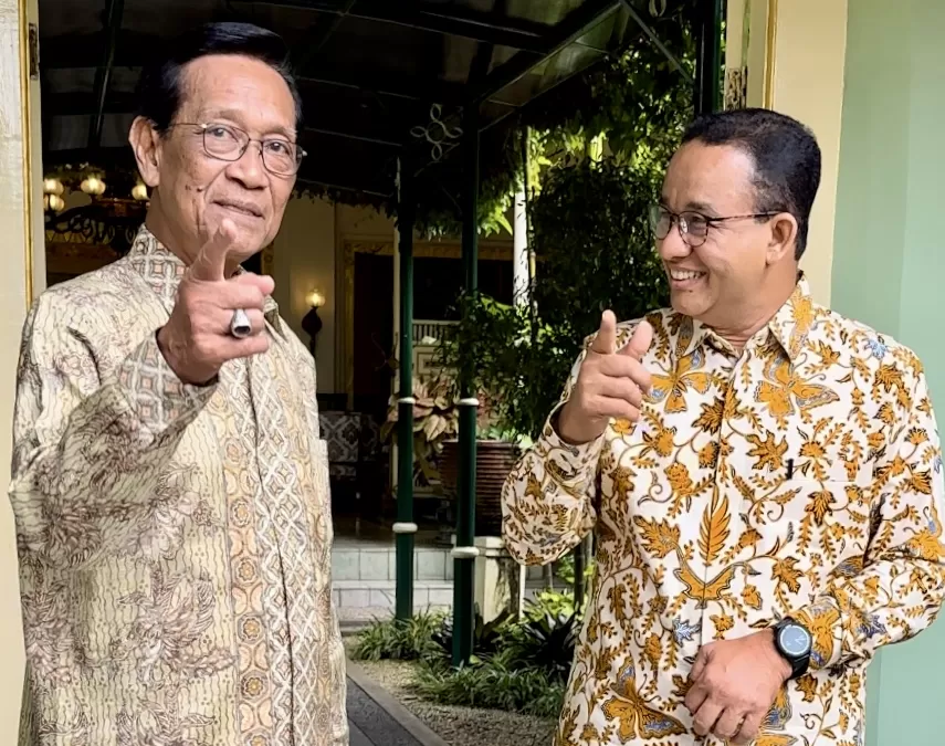 Sultan saat bersama Anies Baswedan (foto: Harminanto)