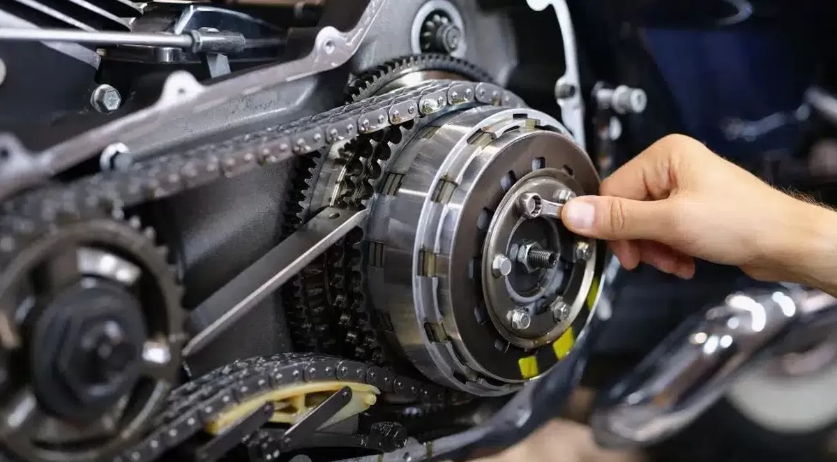 Roller motor berkualitas dapat meningkatkan perfoma kendaraan.(foto:suzuki.co.id)