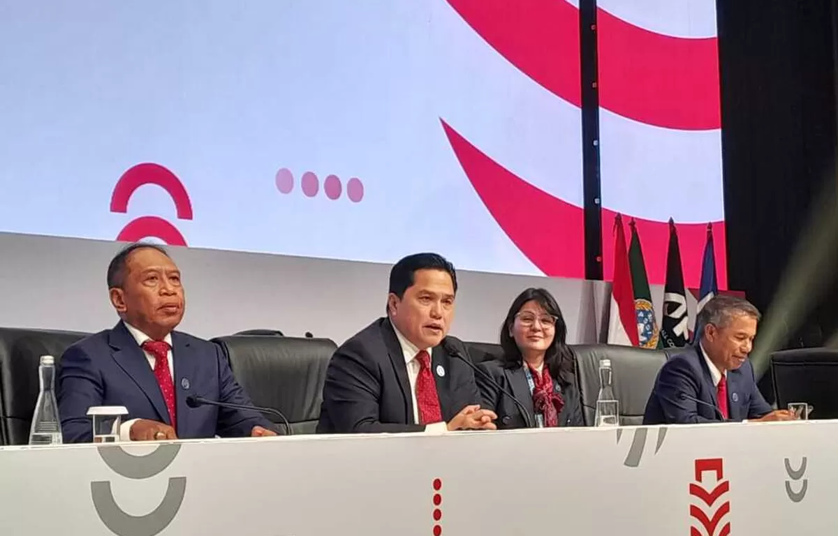Ketua Umum PSSI Erick Thohir bersama para Wakil Ketua Umum dan Sekjen saat menjelaskan hasil Kongres Biasa PSSI 2026 di Jakarta, Senin, 3 Agustus.