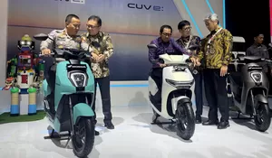 Perdana! AHM Perkenalkan Honda ICON e dan CUV e di IMOS 2024