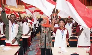 Khofifah Bangga, Program ADEM di Jatim Cetak Generasi Papua Berprestasi Berkarakter