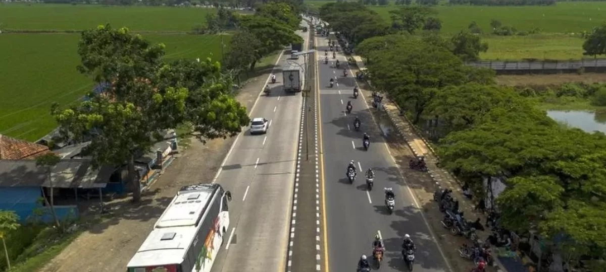 Kondisi Jalan Pantura saat ini lewat jalur Pantura Lohbener, Indramayu, Jawa Barat./net