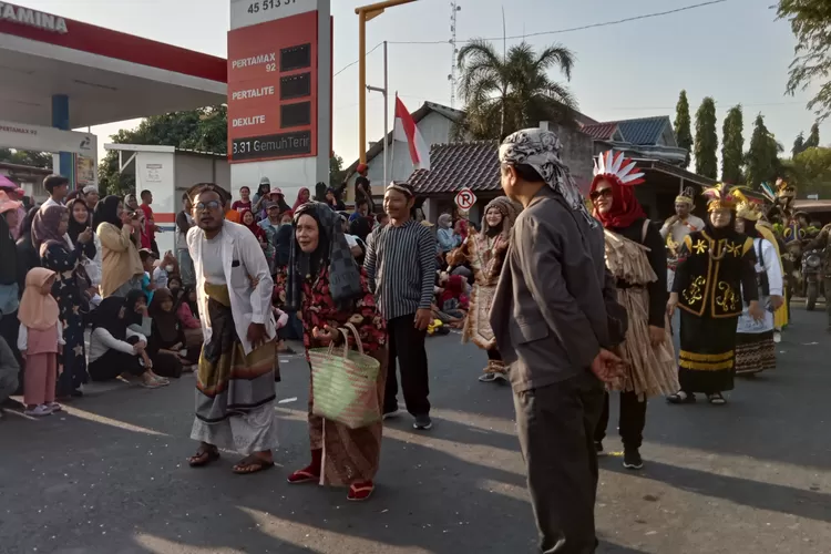 Peserta karnaval pembangunan Kecamatan Gemuh Sabtu 24 Agustus 2024 (edi prayitno/kontributor Kendal)