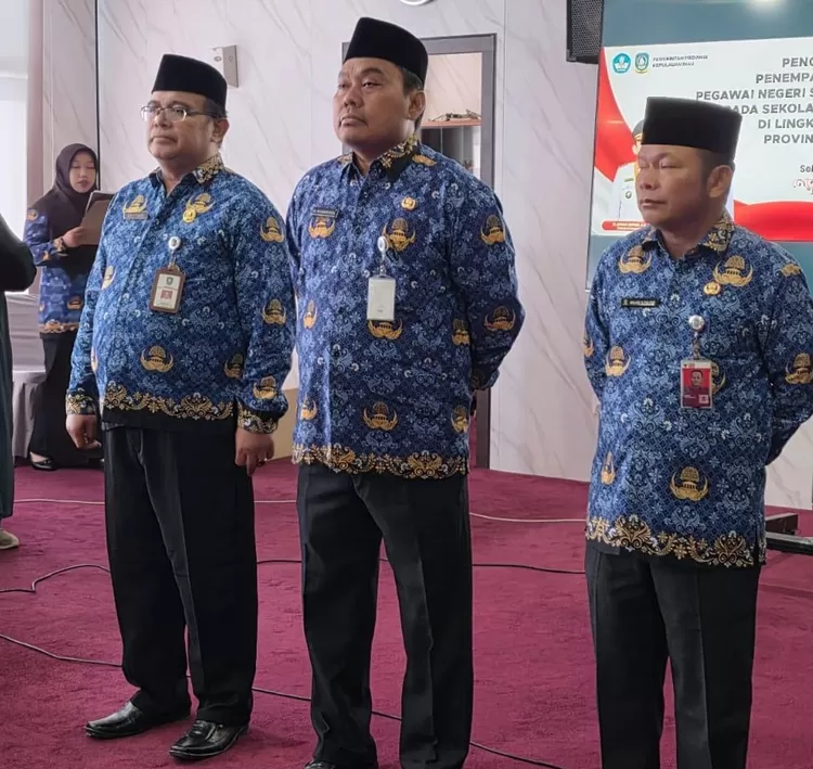 Bahtiar, M.Pd.,​M. Syurman Rizal, S.E., M.M.,​Mujid, S.Pd., M.M.,