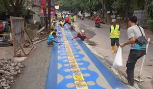 Manjakan Pejalan Kaki! Revitalisasi Trotoar Cinere Depok Satu Persen Lagi  