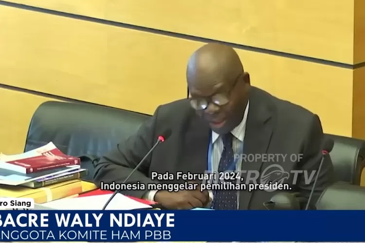 Bacre Waly Ndiaye, anggota Komite HAM PBB dari Senegal saat mempertanyakan soal netralitas Presiden Joko Widodo dalam Pilpres 2024 pada sidang Komite HAM PBB, di Jenewa, Selasa (12/3/2024).