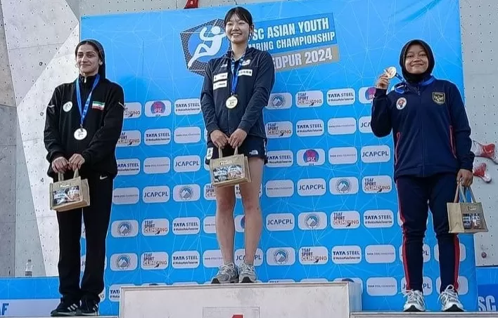 Atlet panjat tebing muda potensial asal Kota Yogyakarta, Taqiyya Nur Aziza (kanan) sukses meraih medali perunggu pada ajang IFSC Asian Youth Championship 2024 di Kota Jamshedpur, India (Ist)