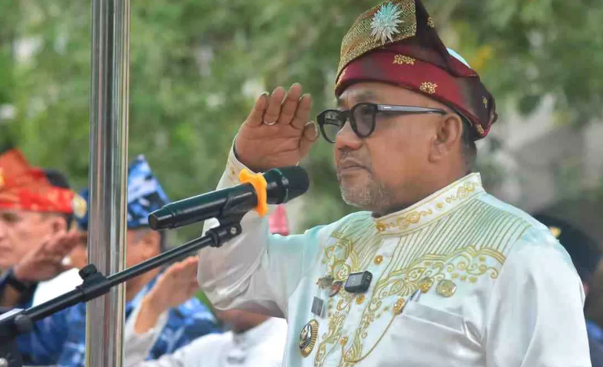 Walikota Tanjungpinang Lis Darmansyah, saat menjadi inspektur upacara peringatan Hari Jadi Tanjungpinang ke-242. (Foto: Diskominfo Tanjungpinang)