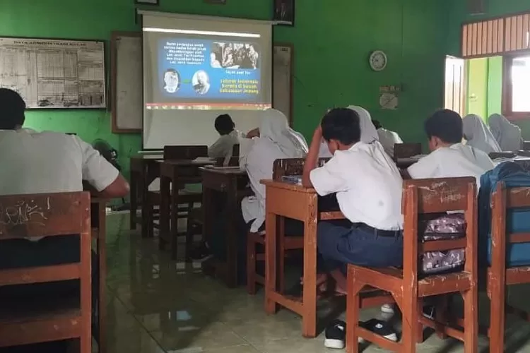 Sekolah Terakreditasi Bisa Mencetak Ijazah Mandiri Mulai 2025.  (PROMEDIA/Cynthia)