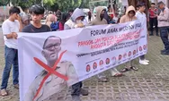 FAM Demo di Gedung KPK, Tuntut Usut Dugaan Pemerasan Pencabutan Perda RDTR Kota Medan oleh Anak Buah Bobby Nastion: Periksa Alexander Sinulingga!