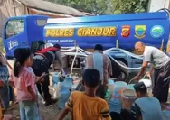 Polres Cianjur Salurkan 5.000 Liter Air Bersih di Kampung Cibarengkok