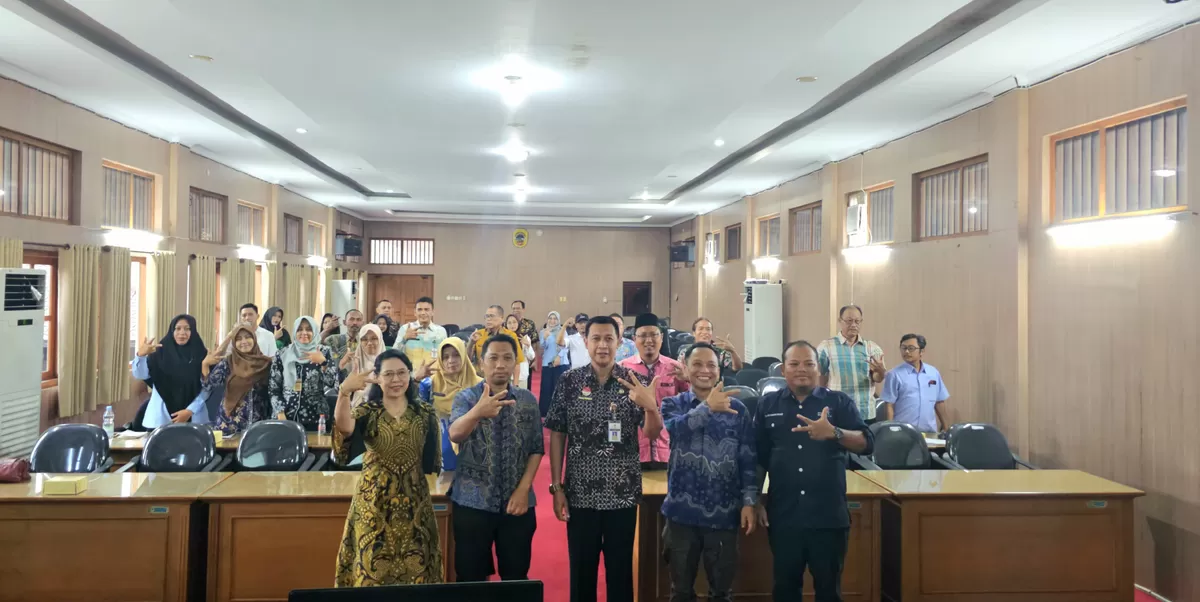 kegiatan Pengabdian Kepada Masyarakat bertajuk &ldquo;Pelatihan dan Implementasi Sistem Ekraf Terintegrasi dalam Meningkatkan Daya Saing UMKM melalui Sinergi UMKM, Mentor, dan Lembaga Sertifikasi Profesi di Kabupaten Pati&rdquo; yang digelar di Ruang Rapat Penjawi Setda Kabupaten Pati, Kamis (21/5/2026). (Kalimantansatu.com/Dok. ICCN)