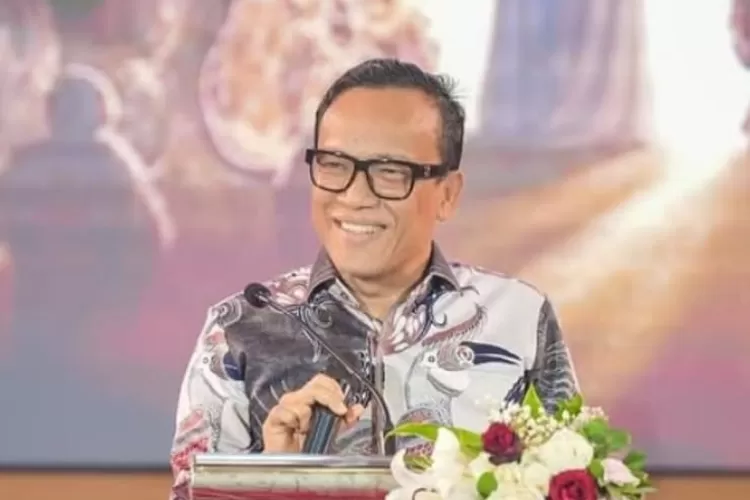 Eks Wamenaker Noel saat jadi sorotan kasus dugaan korupsi (HukamaNews.com / Instagram @immanuelbeneze)