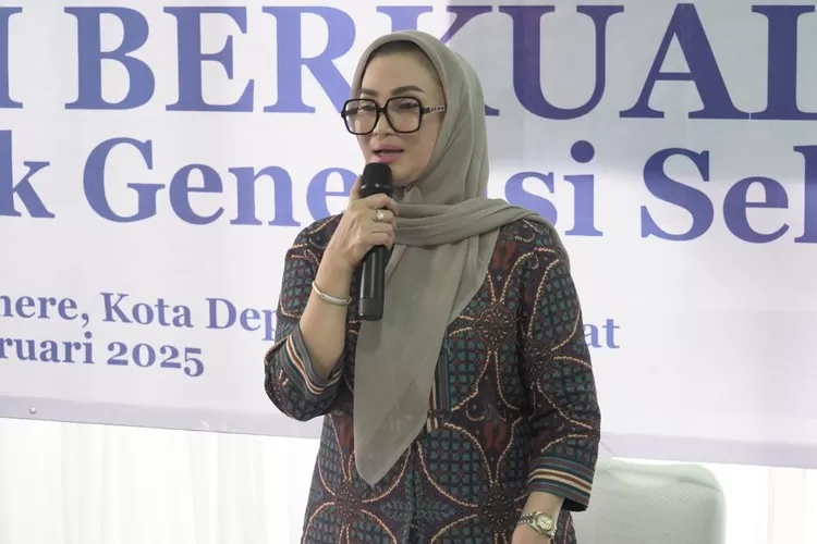 Anggota DPR RI IX Lucy Kurniasari Sosialisasikan Makan Bergizi Gratis Bersama Warga Cinere Depok (RADAR DEPOK)