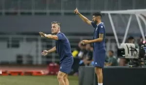 Sempat ‘Hilang’ dari Bangku Cadangan saat Timnas Indonesia Gulung Kamboja, John Herdman Ungkap Alasannya
