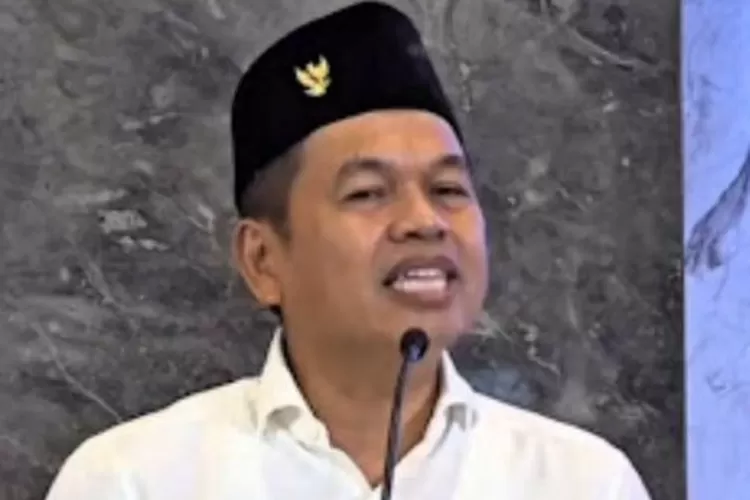 Gubernur Jawa Barat, Dedi Mulyadi diduga disindir oleh Gubernur Jawa Tengah soal enggak usah gaya (Instagram/dedimulyadi71)