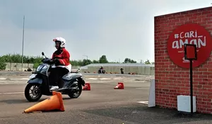 Edukasi Safety Riding, AHM ajak Emak emak dan Perempuan Berkendara Aman di Jalan 