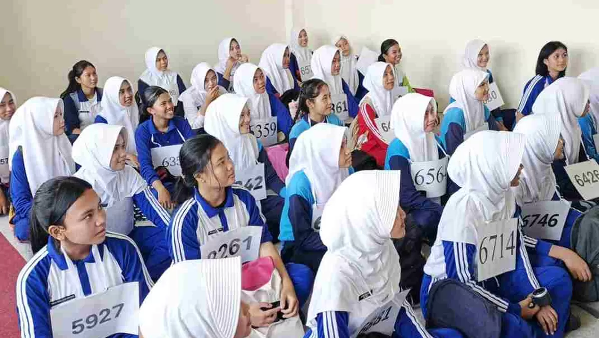 Sebanyak 163 peserta  calon Paskibraka Kota Tanjungpinang ikut tes kesehatan di kantor Bakesbangpol Tanjungpinang. (Foo:Diskominfo Tanjungpinang)