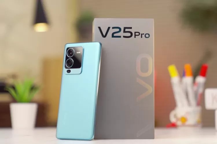 Spesifikasi dan harga dari HP Vivo V25 Pro. (youtube.com/@GadgetIn)