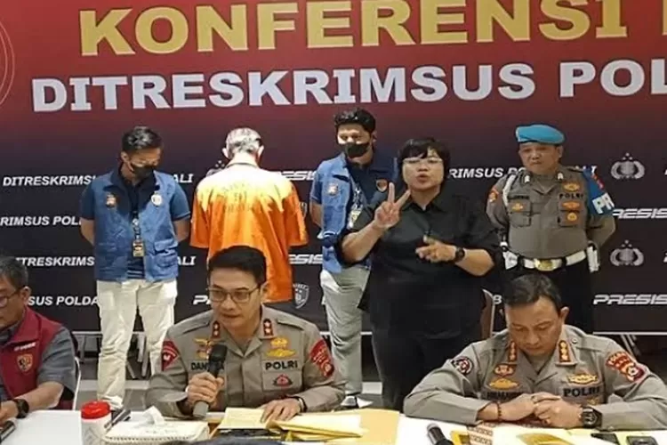 Polda Bali berhasil menangkap WNA Jerman yang memiliki 34 sertifikat tanah di Bali