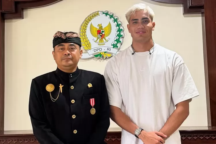 Arya Wedakarna terima kedatangan Aisar Khaled di kantor DPD RI (Foto: Gorajuara/ Instagram/ @aryawedakarna)