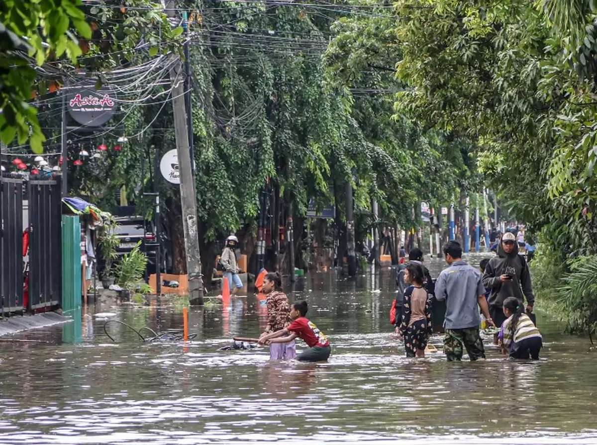 Sejumlah wilayah di ibu kota Jakarta terendam banjir akibat hujan deras./net
