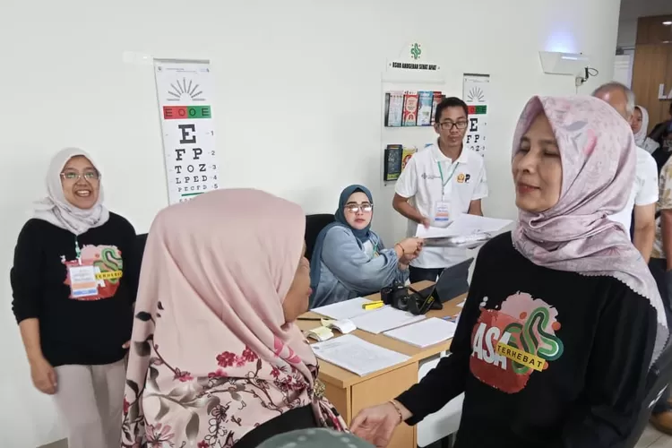 suasana pelaksanaan kegiatan Bakti Sosial Intervensi Nyeri, di RSUD Anugerah Sehat Afiat (ASA) Kota Depok, Sabtu (8/11). (ANDIKA EKA/RADAR DEPOK)