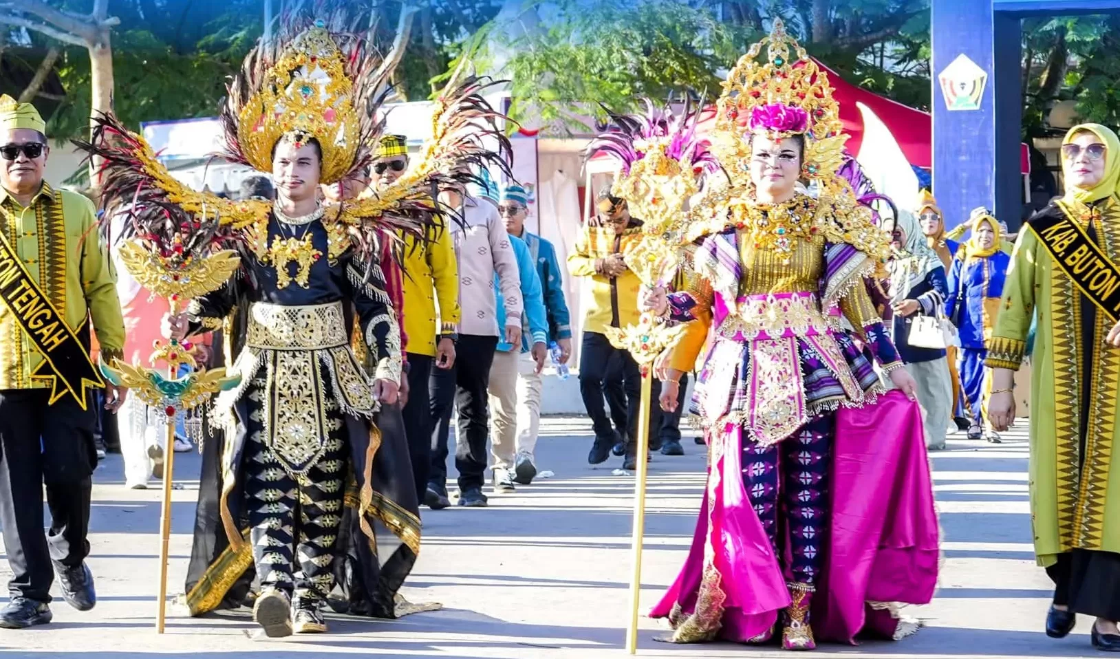 Buteng tampil dengan keindahan tenun