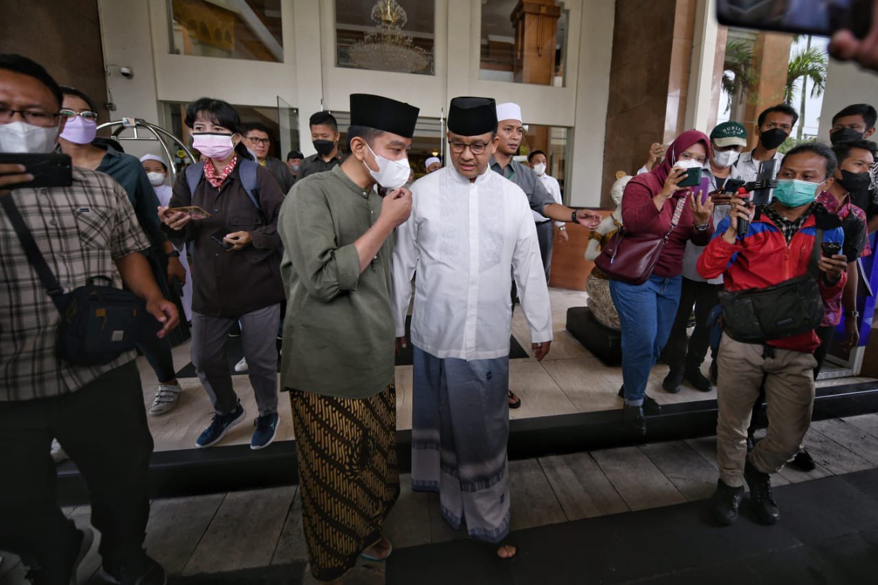 Ademnya Momen Pertemuan Anies Baswedan Dan Gibran Rakabuming Di Solo